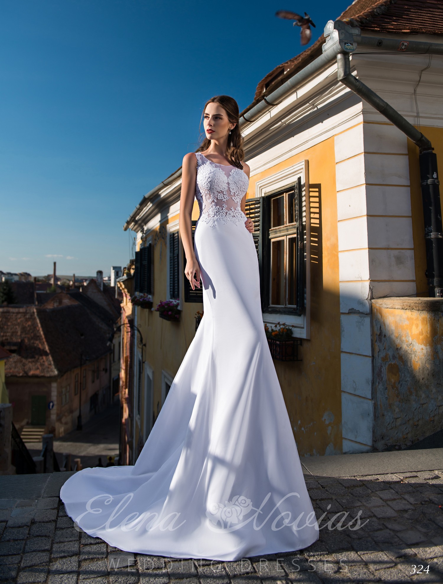 Light wedding dress with train wholesale from Elena Novias